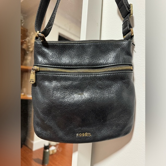 Fossil Real Leather Purse - Picture 1 of 3